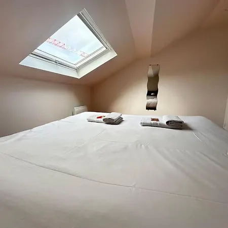 Forum Champagne Grand T2 Climatise Vue Cathedrale