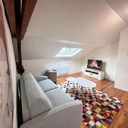 Forum Champagne Grand T2 Climatise Vue Cathedrale