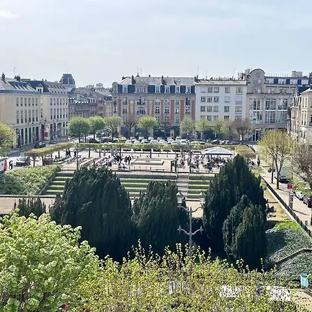 Forum Champagne Grand T2 Climatise Vue Cathedrale Apartamento