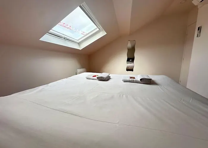 Forum Champagne Grand T2 Climatise Vue Cathedrale