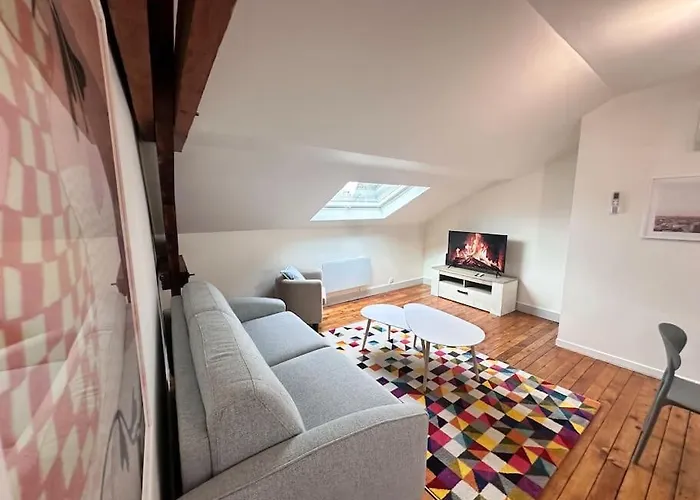 Forum Champagne Grand T2 Climatise Vue Cathedrale